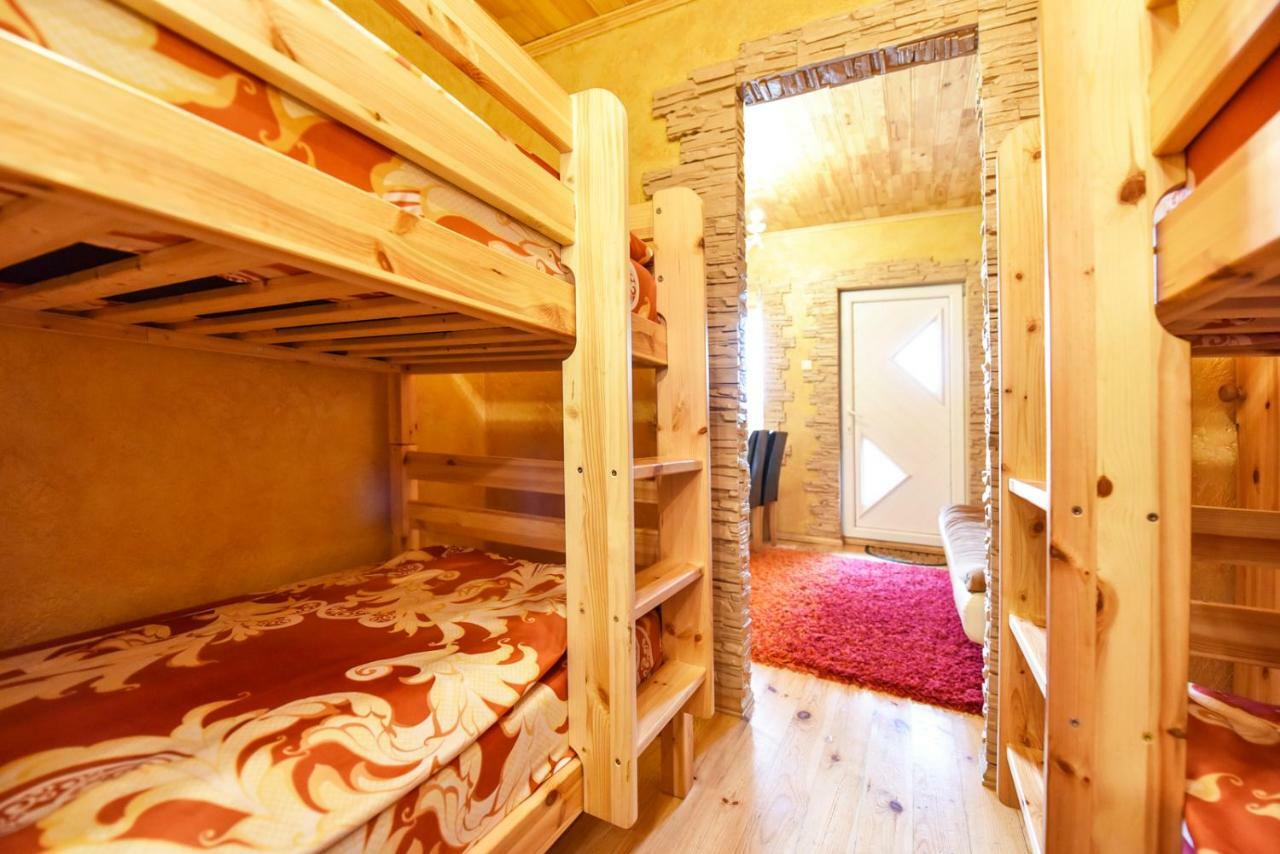 Zelta Pirts Guest House Ventspils Ngoại thất bức ảnh