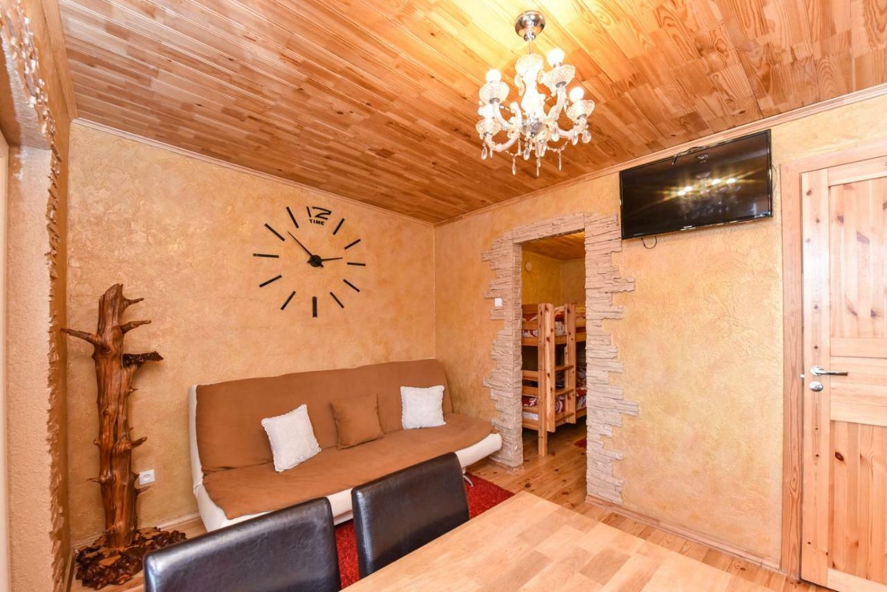 Zelta Pirts Guest House Ventspils Ngoại thất bức ảnh